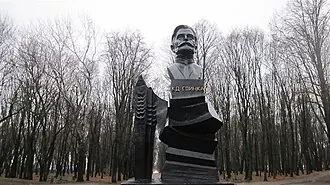 Памятник К. Д. Глинке — фото 4