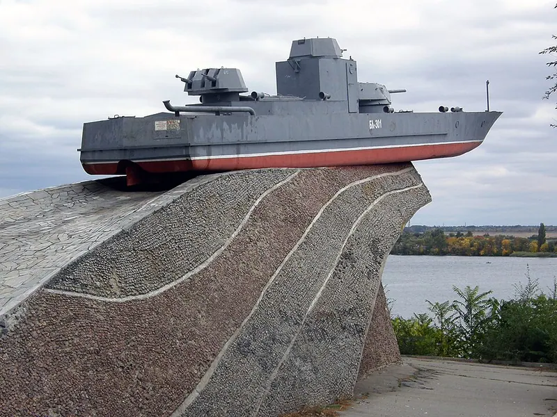 Памятник морякам Дунайской военной флотилии (Херсон)