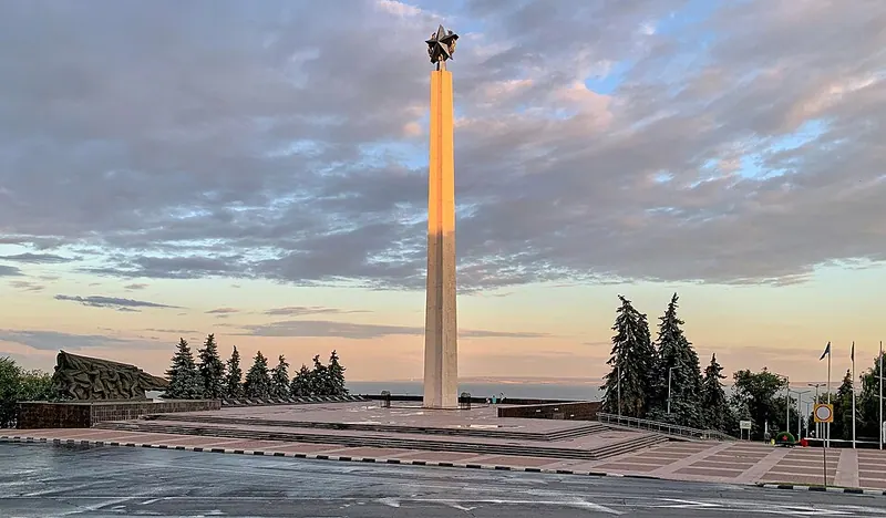 Обелиск «30 лет Победы» (Ульяновск)