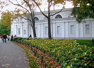 Конюшенный корпус Елагинского дворца — фото 2