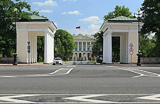 Пропилеи Смольного
