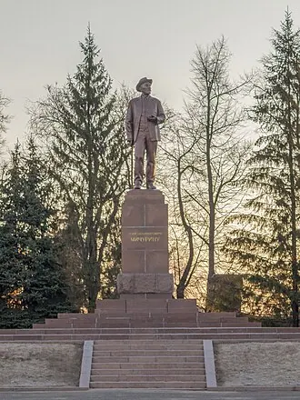 Памятник Мичурину (Мичуринск, площадь Мичурина)
