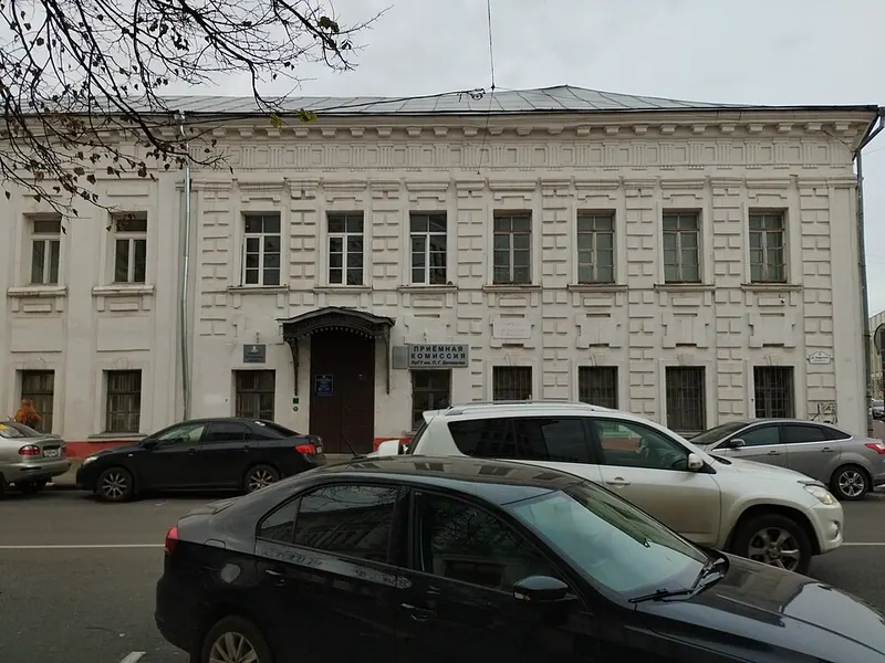 Дом призрения ближнего в Ярославле