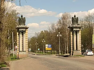 Смоленские ворота (Гатчина) — фото 2