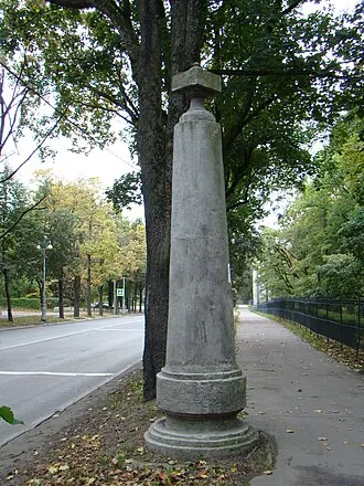 Верстовые столбы (Гатчина)