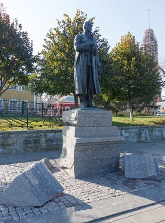 Памятник С. В. Рахманинову (Тамбов) — фото 3