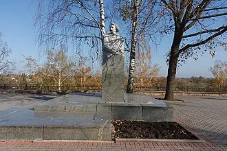 Памятник С. Н. Сергееву-Ценскому