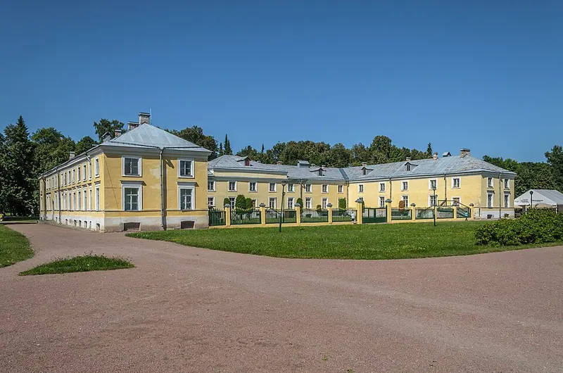 Кавалерский корпус (Ломоносов)