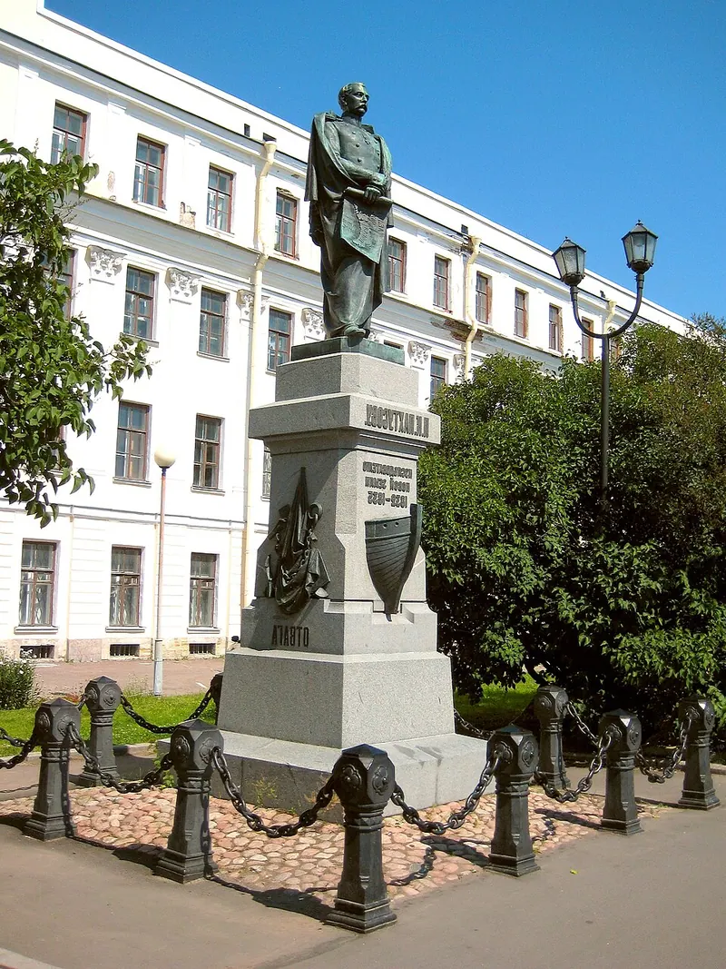 Памятник П. К. Пахтусову