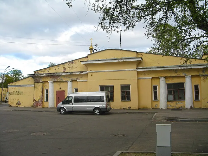 Санкт-Петербургские ворота с гауптвахтой
