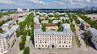 Жилой дом с кинотеатром «Заря»