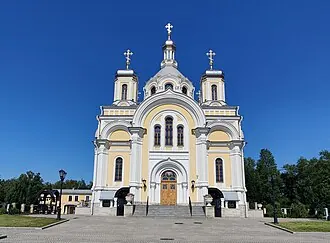 Храм Святой Троицы на Октябрьской набережной