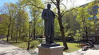 Памятник Максиму Горькому (Выборг) — фото 3