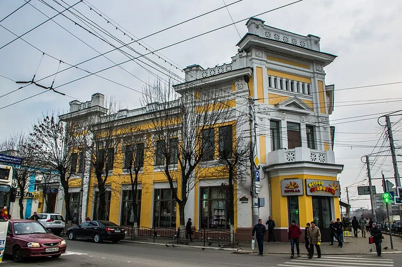 Дом с магазином купца П. С. Ракова