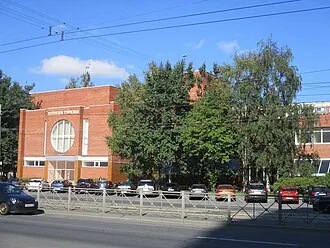 Здание профтехучилища 55 Главленинградстроя — фото 2