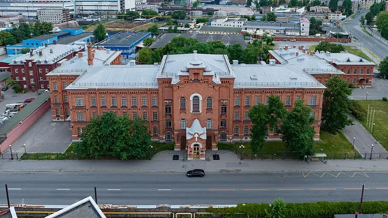 Дом призрения в память Николая и Елены Брусницыных