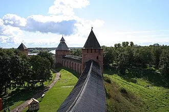 Прясло стены Новгородского Кремля между Княжой и Спасской башнями — фото 2