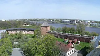 Прясло стены Новгородского Кремля между Владимирской и Фёдоровской башнями — фото 2