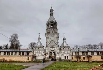 Надвратная колокольня Десятинного монастыря — фото 4