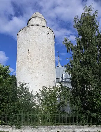 Памятник царице Сююмбике в Касимове — фото 2