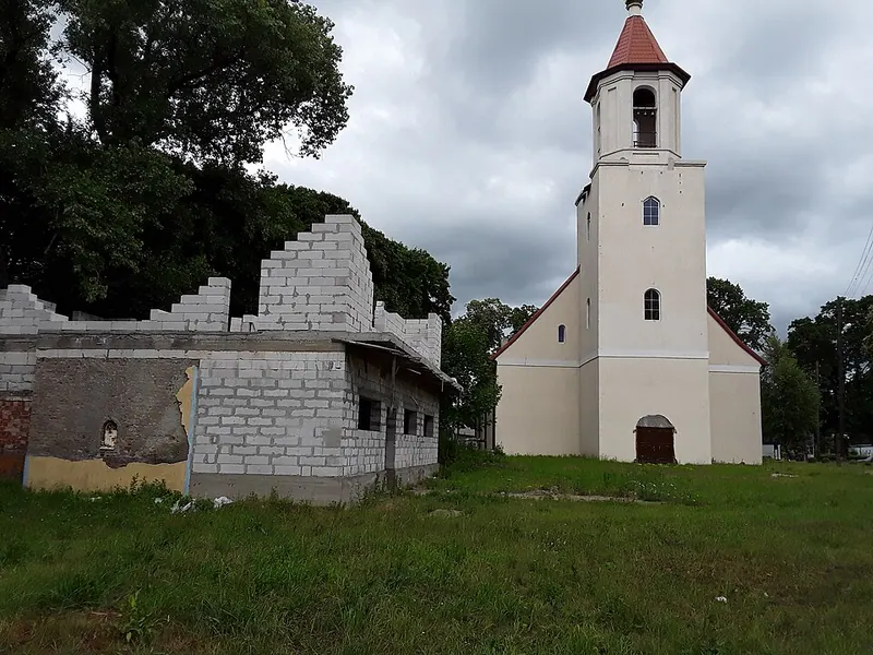 Кирха Гросс-Скайсгиррена (лютеранская)