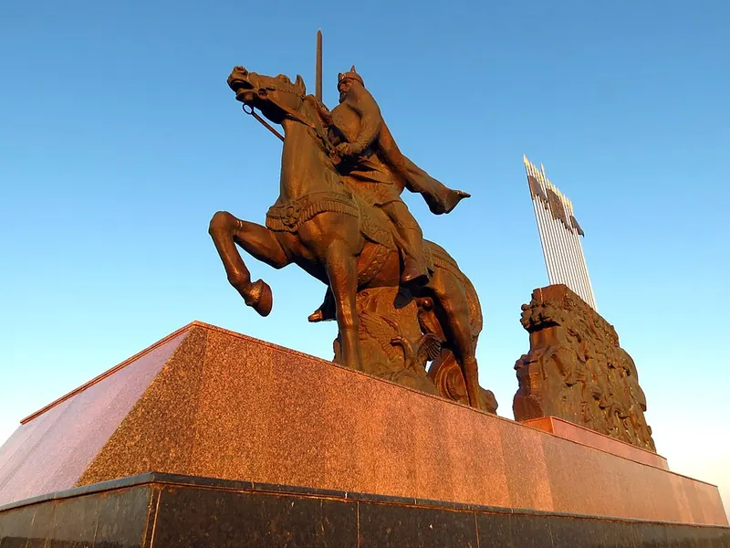 Памятник князю Игорю (Станица Луганская)