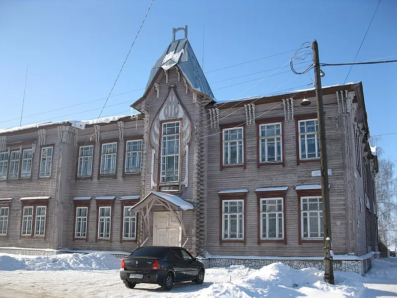 Здание бывшего городского училища (Алатырь)