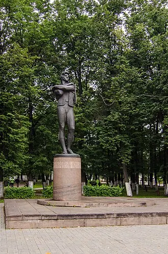 Памятник Фёдору Волкову — фото 2