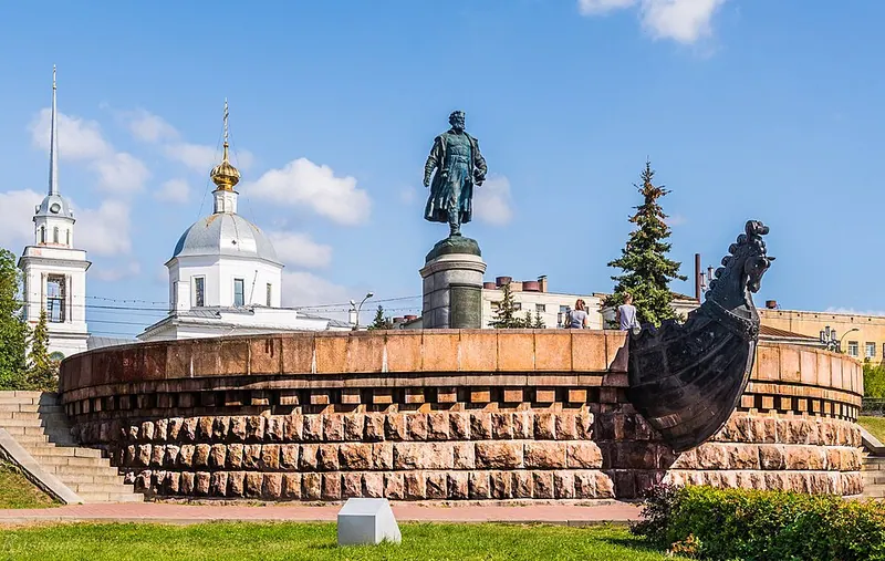 Памятник Афанасию Никитину (Тверь)