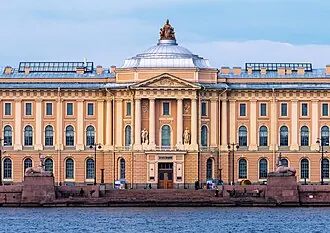 Сфинксы на Университетской набережной