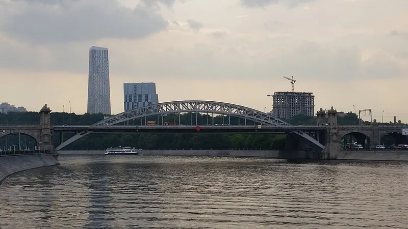 Лужнецкий мост