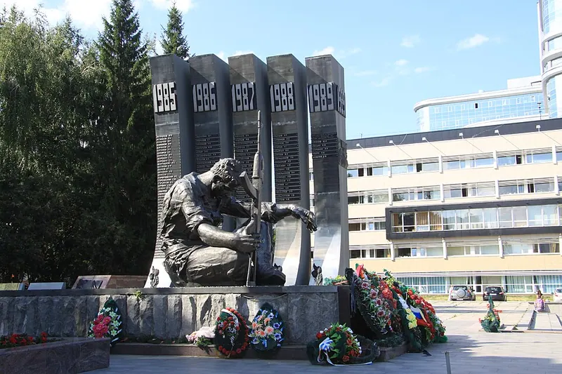 Чёрный тюльпан (Екатеринбург)