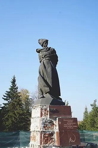 Орлёнок (памятник) — фото 2