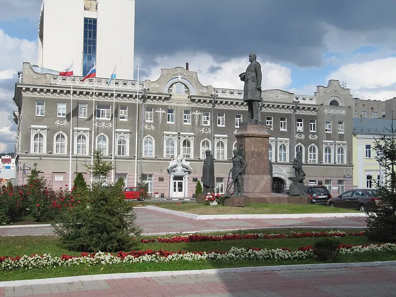 Памятник Петру Столыпину (Саратов)