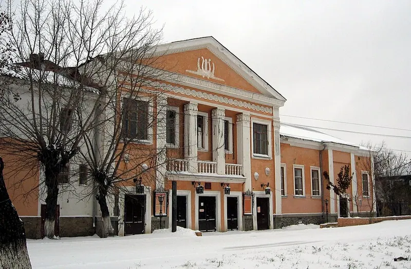 Шадринский драматический театр