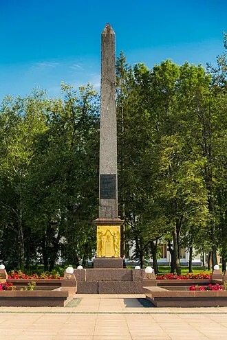 Обелиск в честь Минина и Пожарского