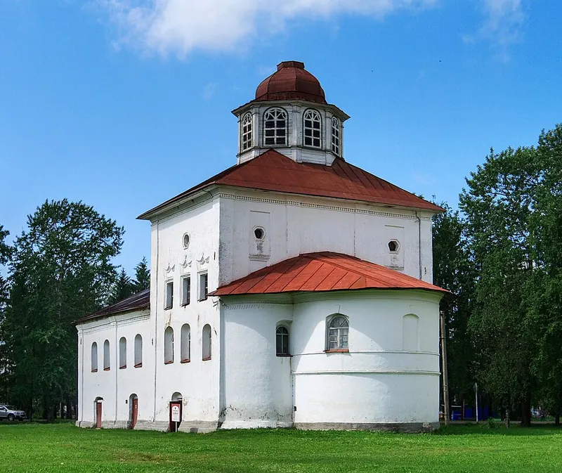 Введенская церковь (Каргополь)