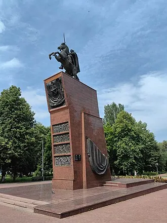 Сквер имени В. И. Чапаева — фото 4