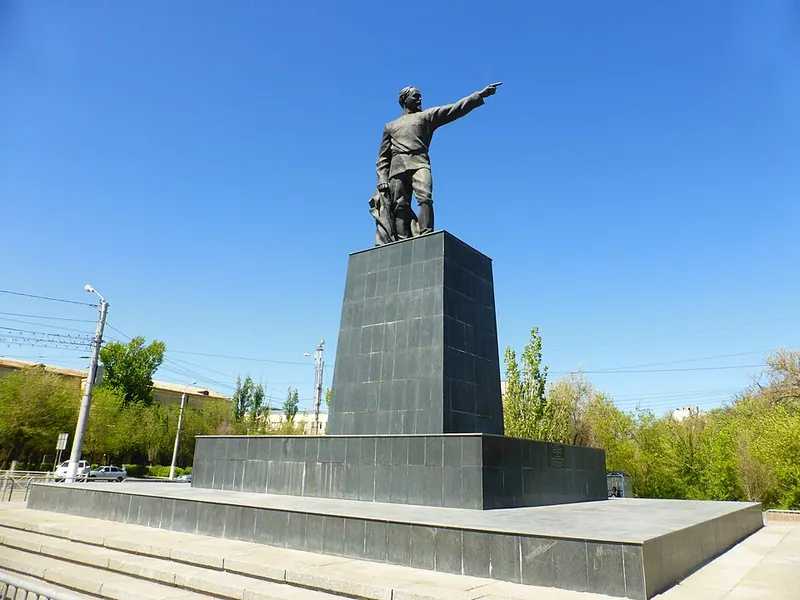 Памятник Дзержинскому (Волгоград)