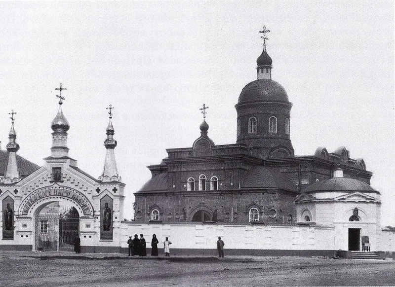 Храм Старорусской иконы Божией Матери