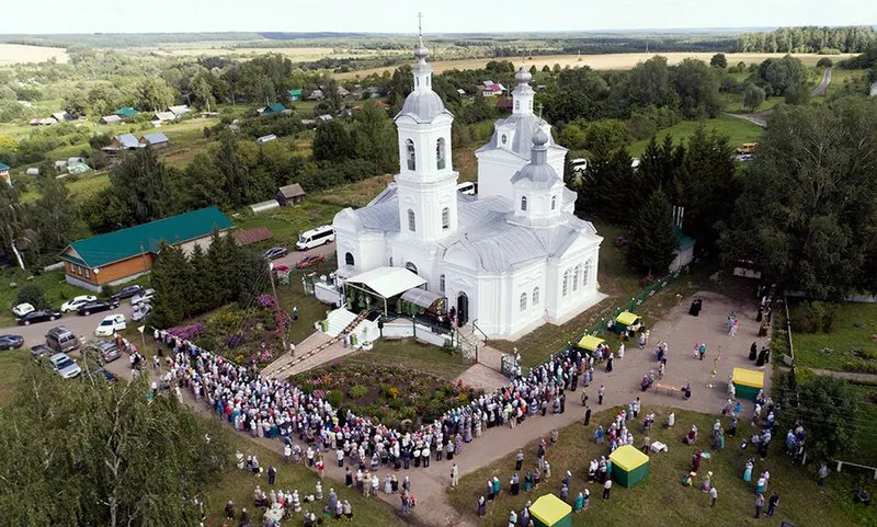 Успенская церковь (Бортсурманы)