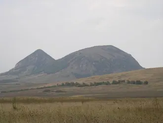 Верблюд (гора)