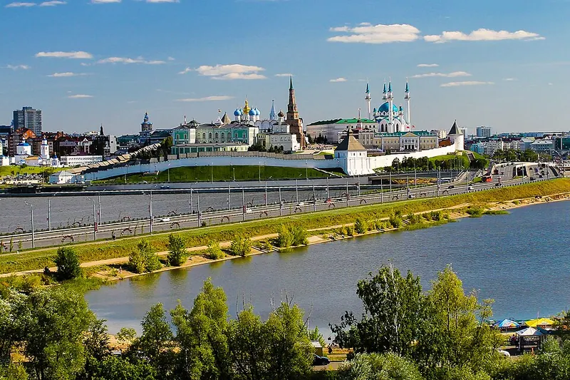 Кремлёвская транспортная дамба