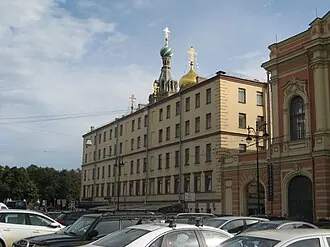 Конюшенный двор — фото 3