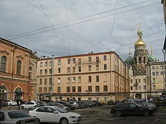 Конюшенный двор — фото 4