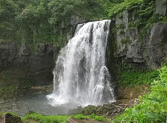 Спокойный водопад
