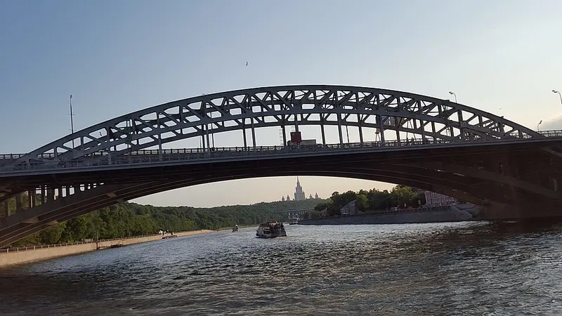 Андреевский железнодорожный мост