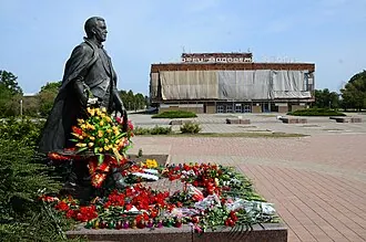 Памятник Иосифу Кобзону — фото 3