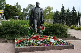 Памятник Иосифу Кобзону — фото 4