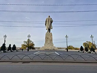 Памятник Ленину у входа в Волго-Донской канал — фото 4